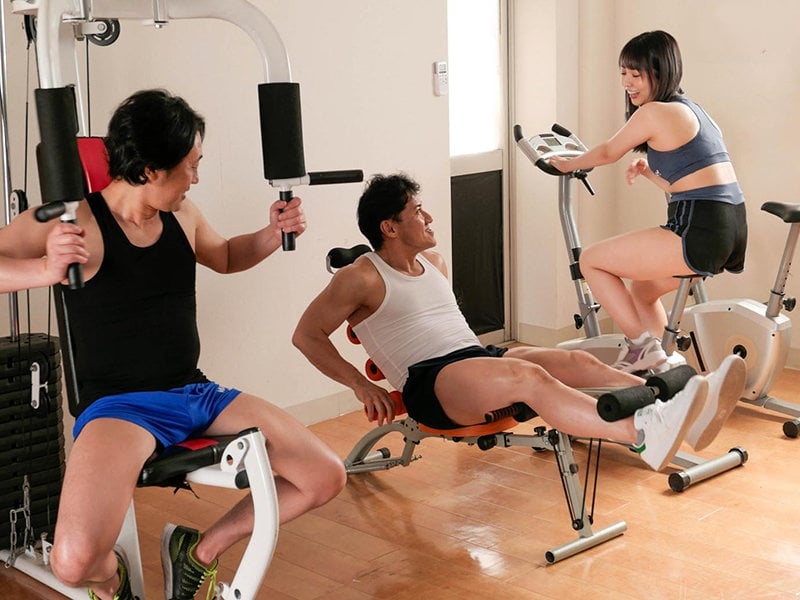 STARS-429 Gạ địt em gái xinh đẹp đang tập gym Makoto Toda